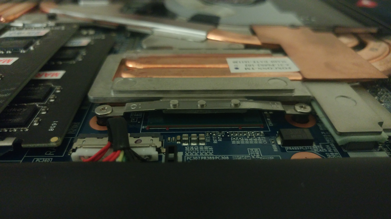 Illustration for article titled My laptop has leaf springs!